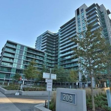 Lake View Apartment W/Parking! 토론토 외부 사진